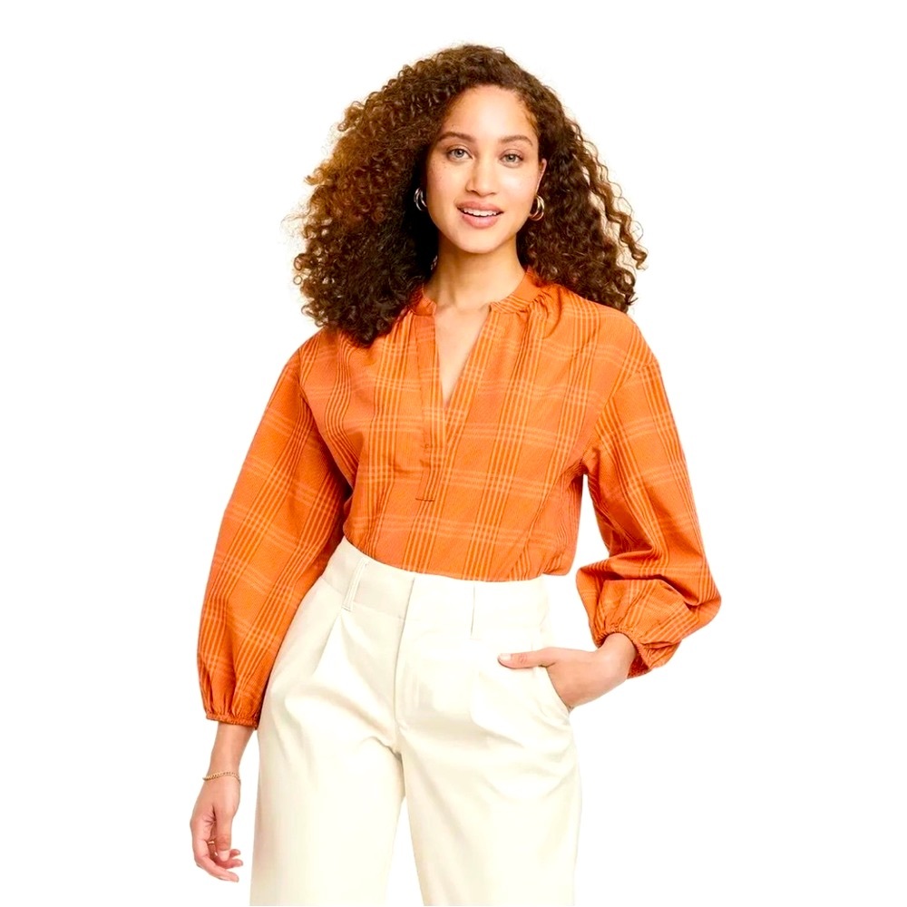 A New Day Women’s Long Sleeve Popover Top Size Medium in the color rust